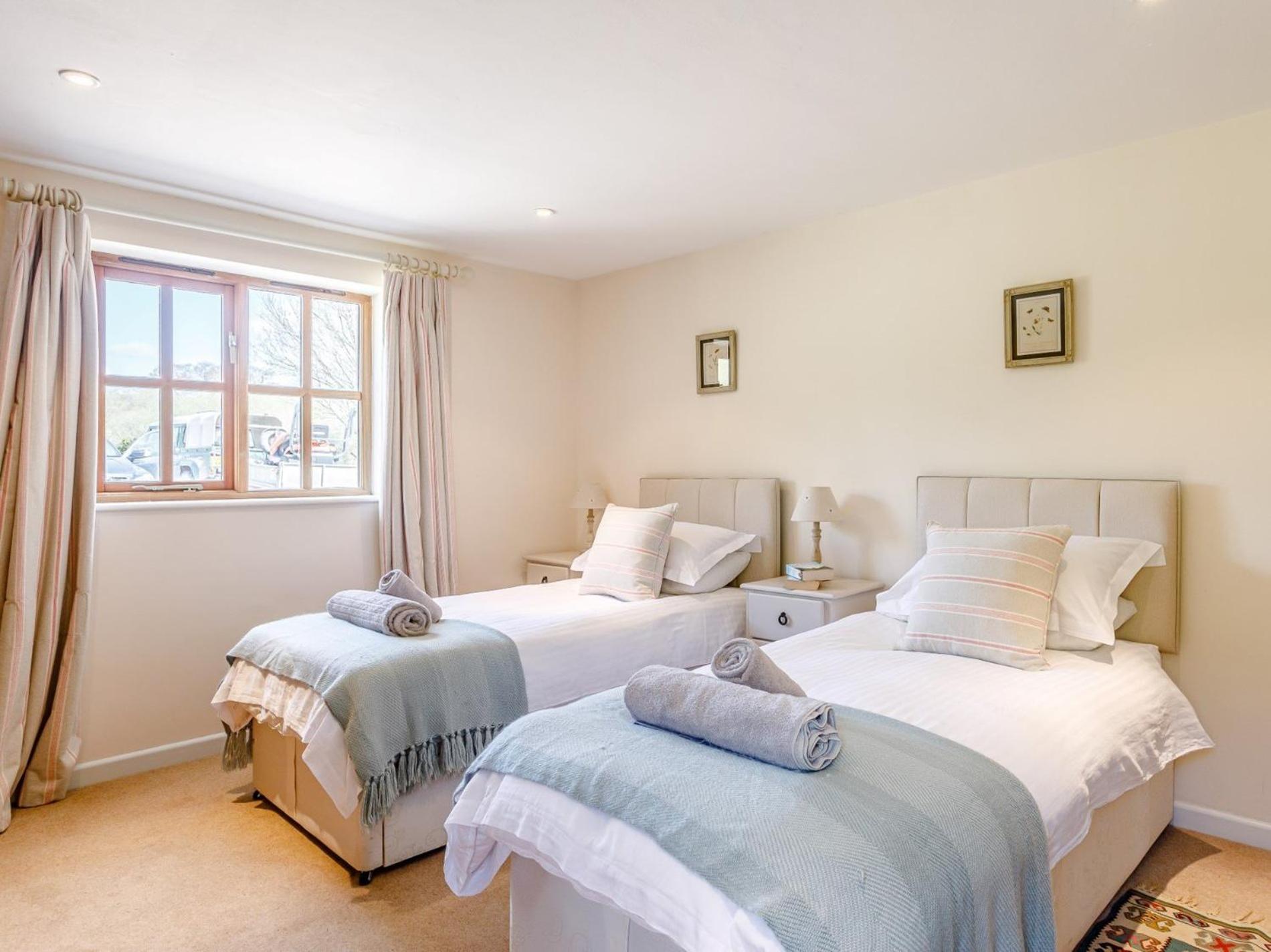 2 Bed In Dorchester 75243 Frampton  Экстерьер фото