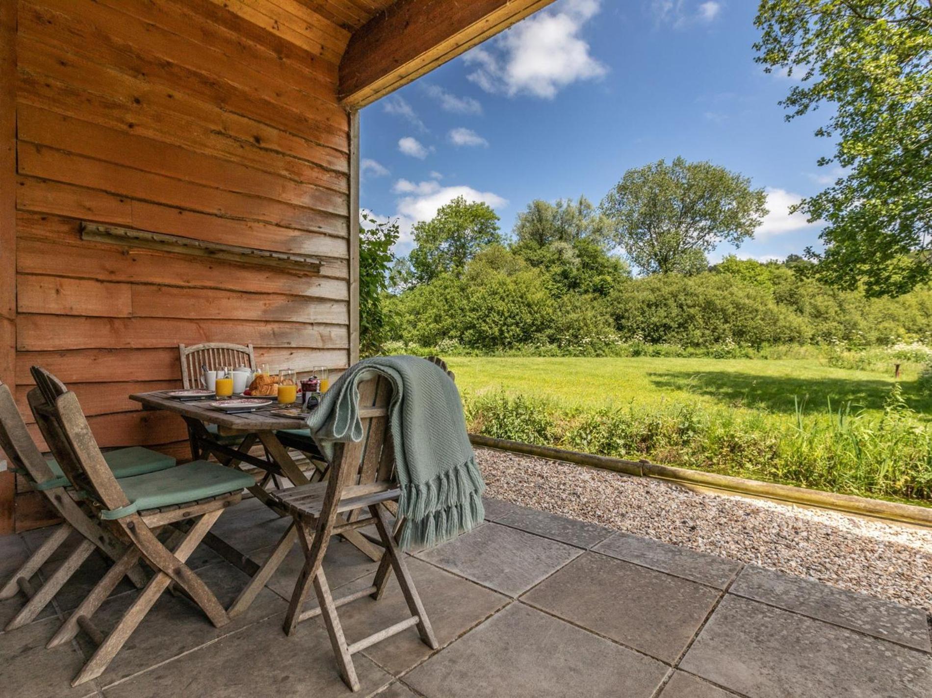 2 Bed In Dorchester 75243 Frampton  Экстерьер фото