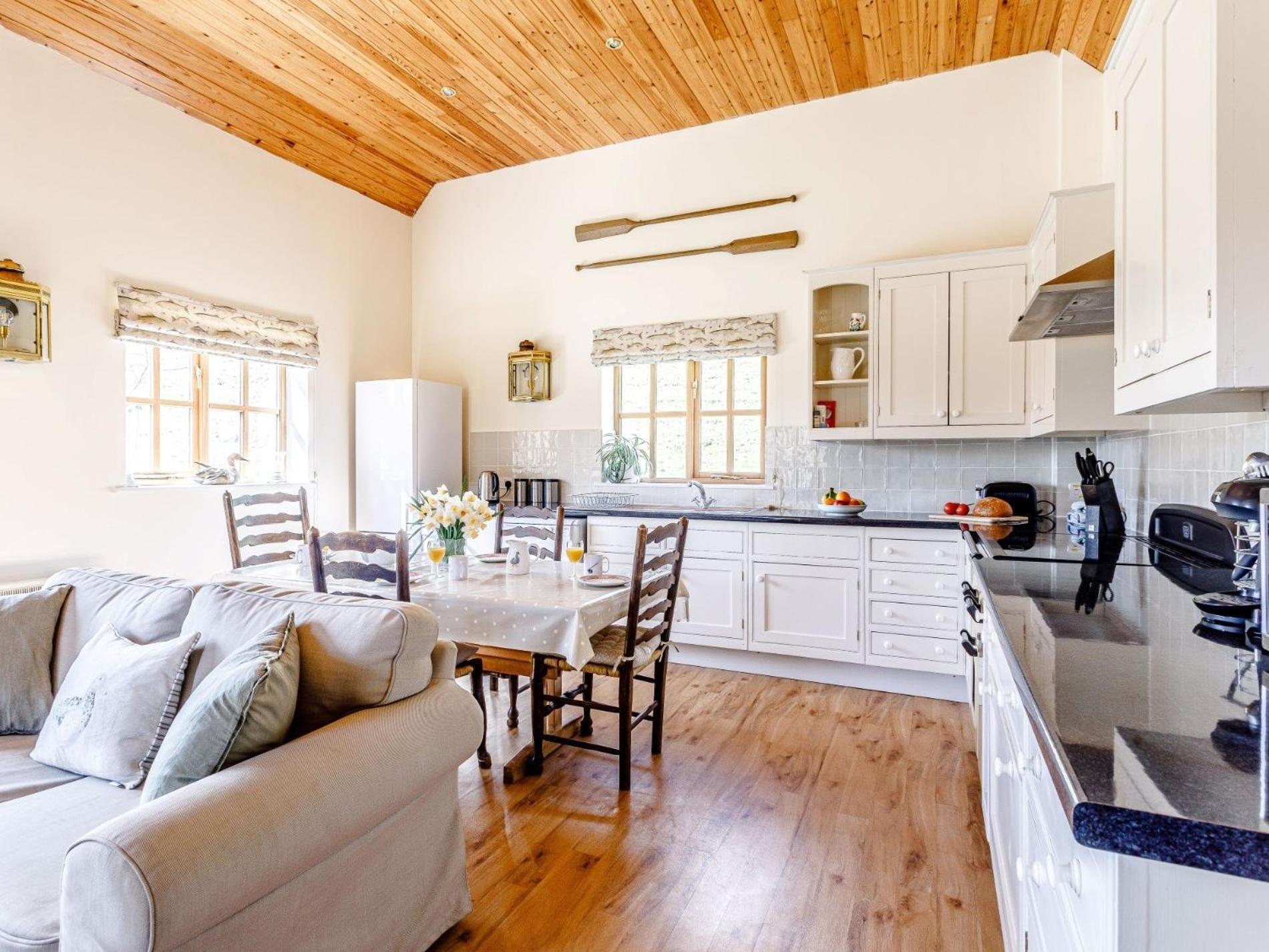 2 Bed In Dorchester 75243 Frampton  Экстерьер фото